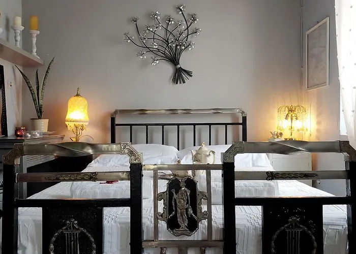 Apartment Legacy Adamantas (Milos)